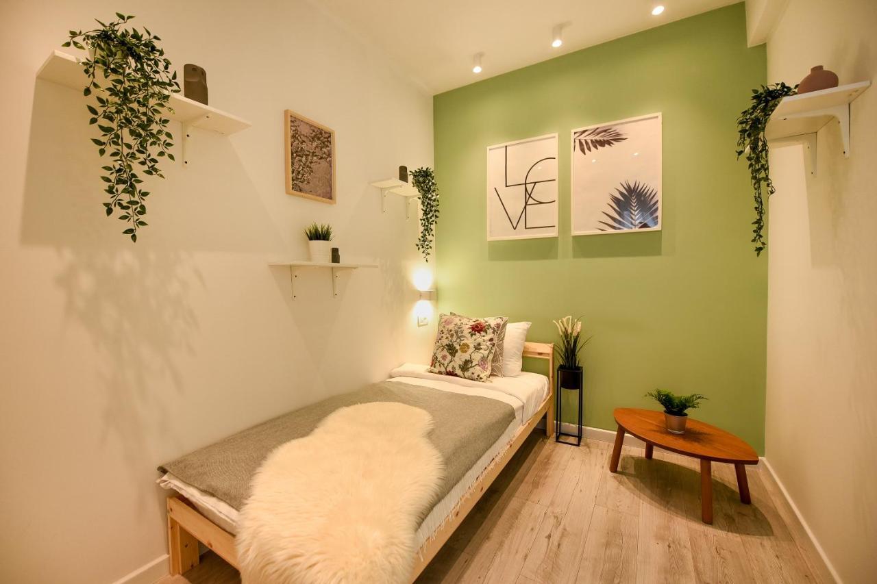 Spacious 1Br In The City Center - Amazing For Extended Stays Bukares Bagian luar foto