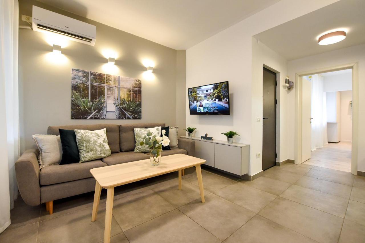 Spacious 1Br In The City Center - Amazing For Extended Stays Bukares Bagian luar foto