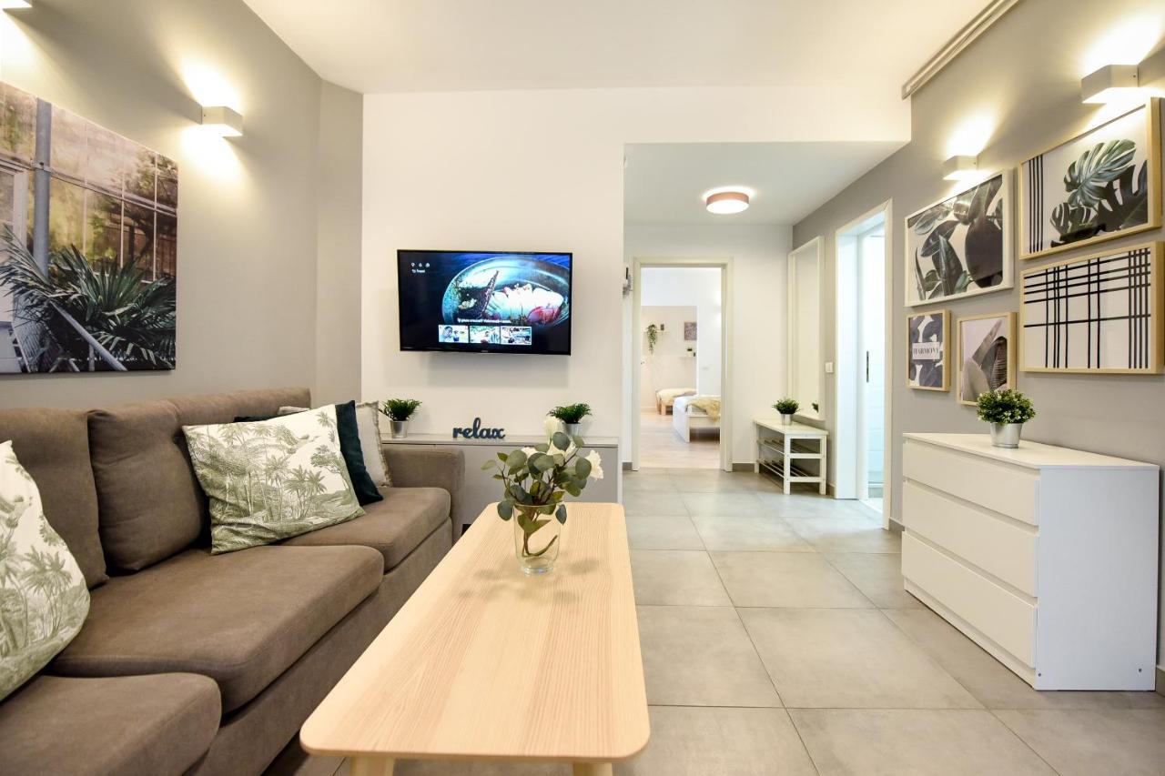 Spacious 1Br In The City Center - Amazing For Extended Stays Bukares Bagian luar foto